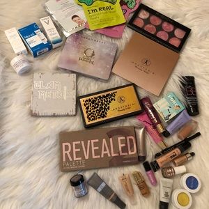 Large makeup & skincare bundle